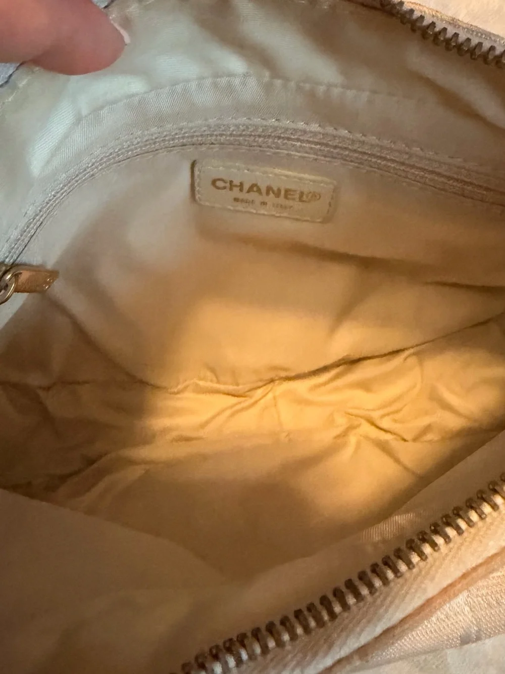 CHANEL shoulder bag